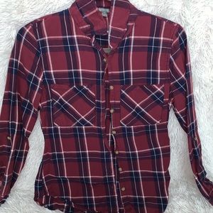 Women’s maroon flannel